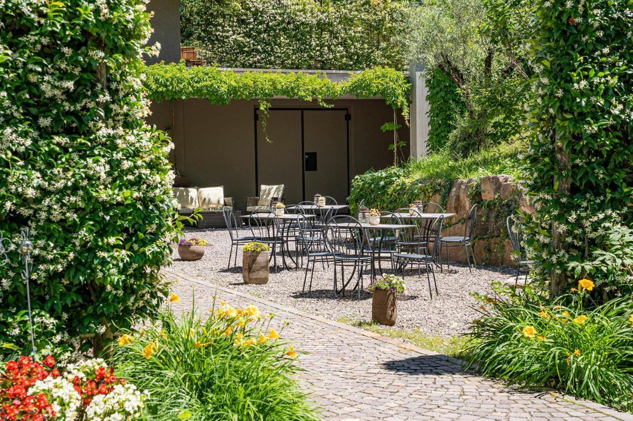 Hotel Sigmundskron Appiano Sulla Strada Del Vino Exterior foto